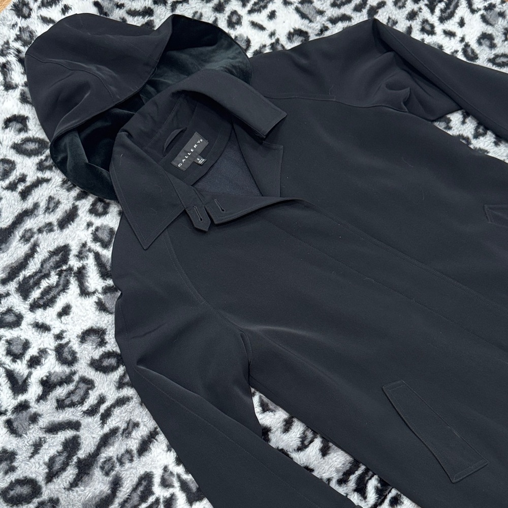 Gallery Black Trench Coat With Detachable Hood - Picture 3 of 8